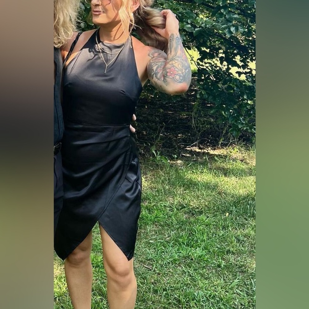 Satin Halter Neck Backless Mini Dress Sexy Slit Ruched Open Back Twist